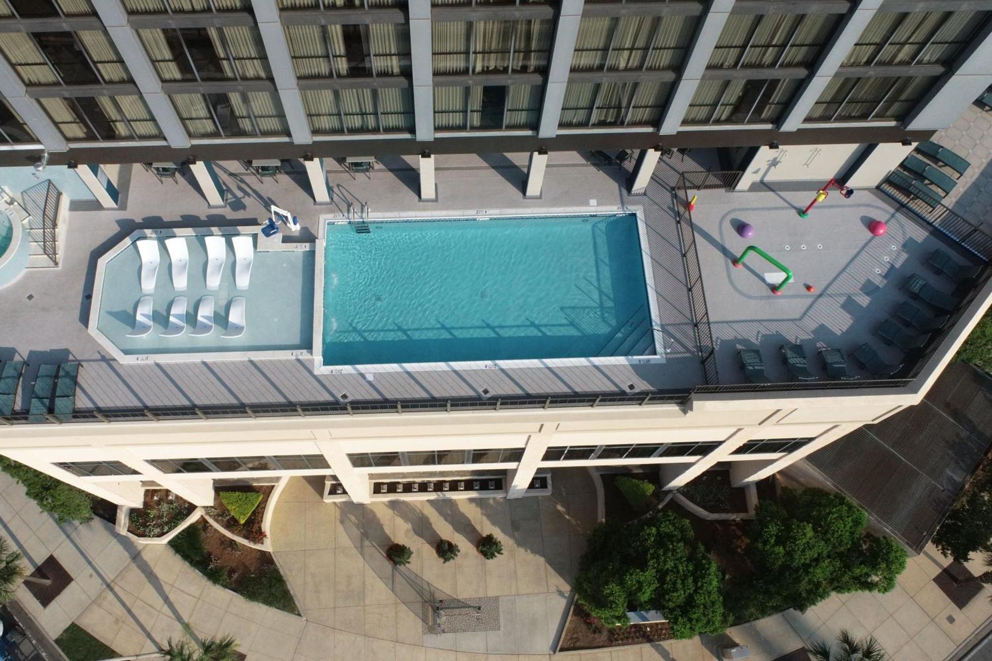 Renaissance Mobile Riverview Plaza Hotel Exterior photo