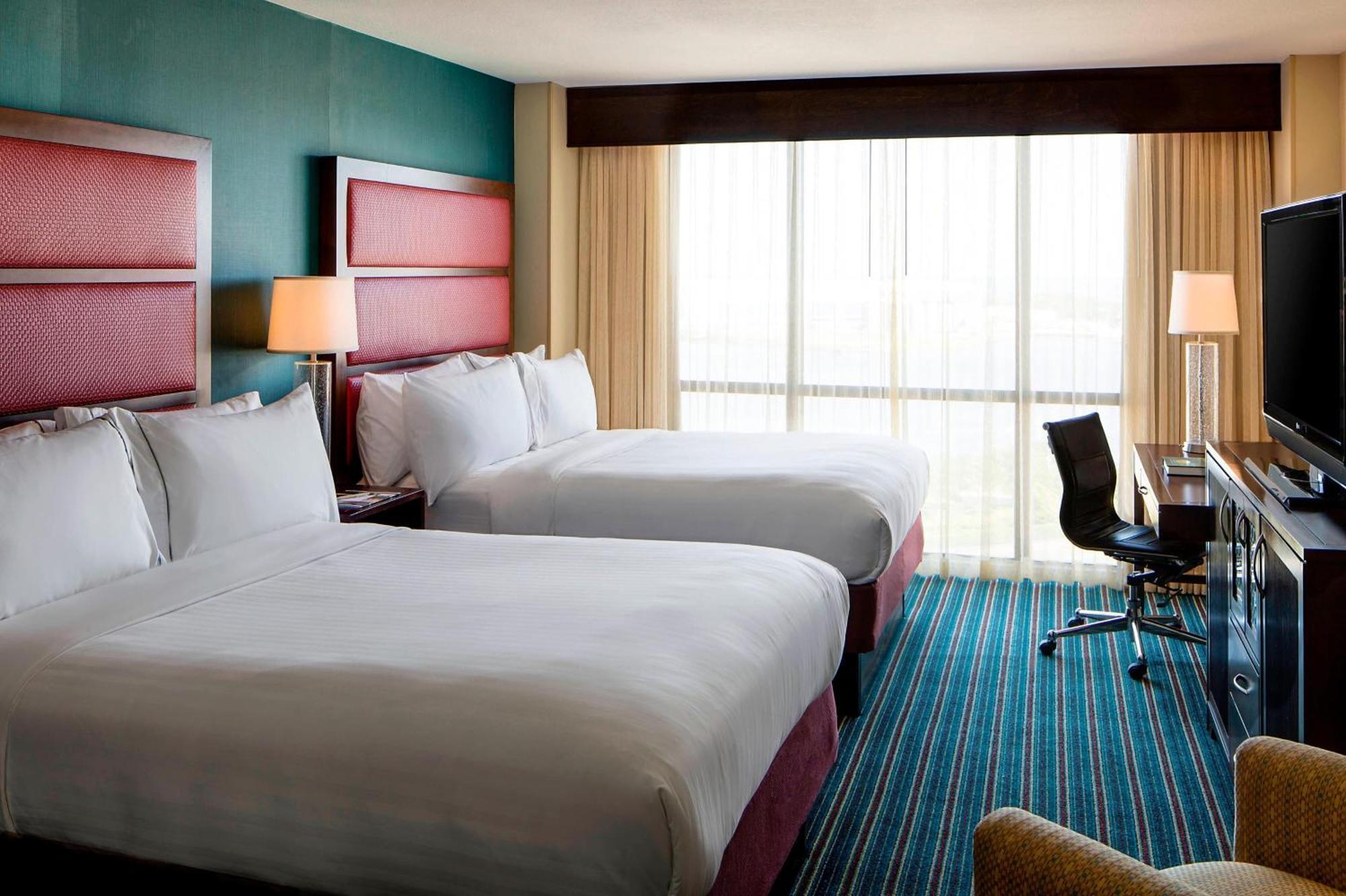 Renaissance Mobile Riverview Plaza Hotel Exterior photo
